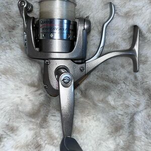 Quantum Hypercast PRO 30 spinning reel